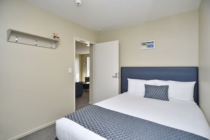 Room 47 of 196