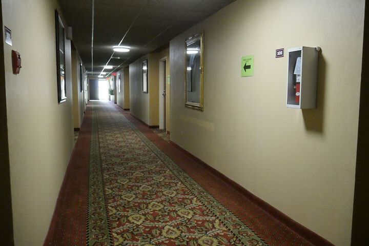 Ballroom/Hall 20 of 29