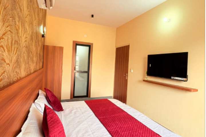 Room 14 of 34