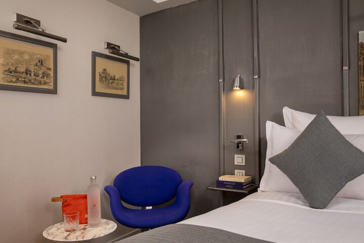 Room 43 of 79
