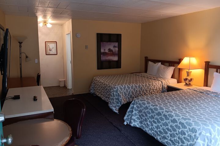 Room 12 of 26