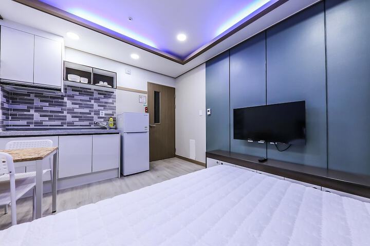 Room 14 of 54