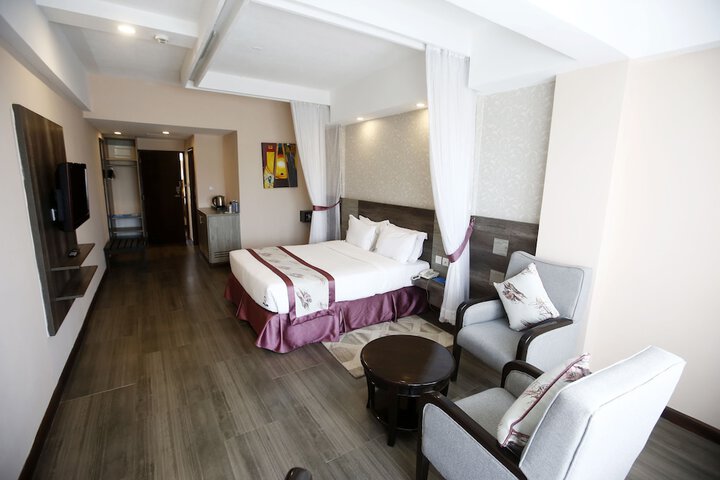 Room 4 of 29