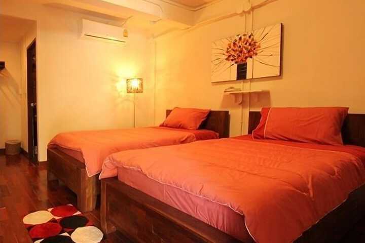 Room 9 of 20