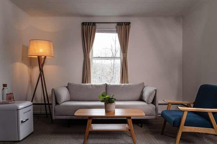 Room 22 of 42