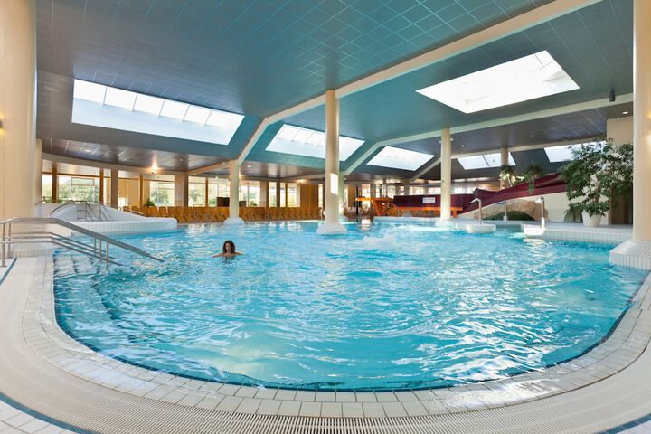 Hotel with Pool
