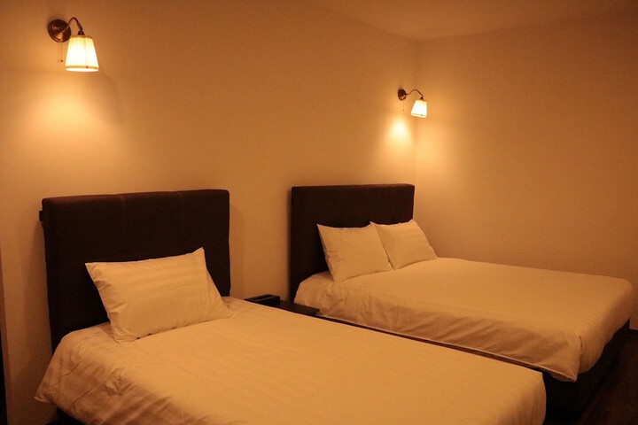Room 19 of 46