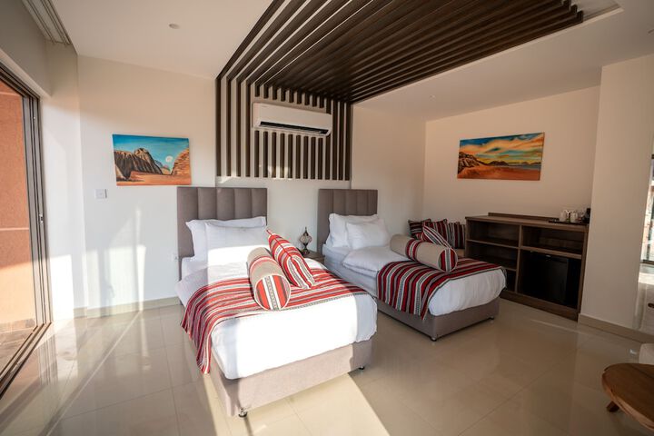 Room 35 of 160