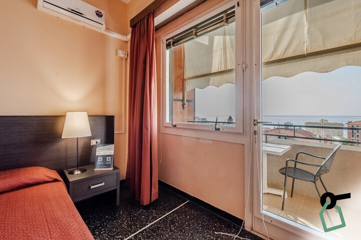 Room 11 of 60