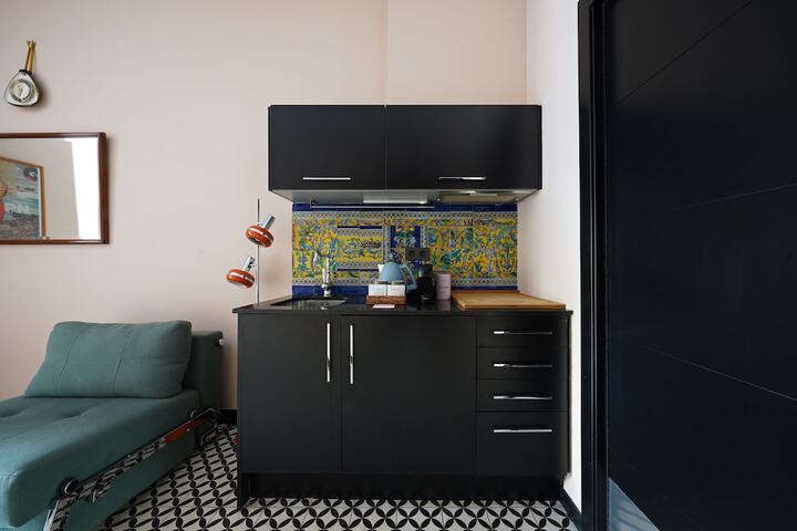Private kitchenette
