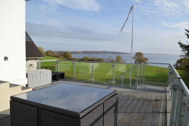 Terrace/Patio 74 of 135