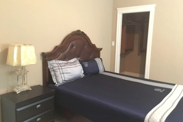 Room 2 of 20