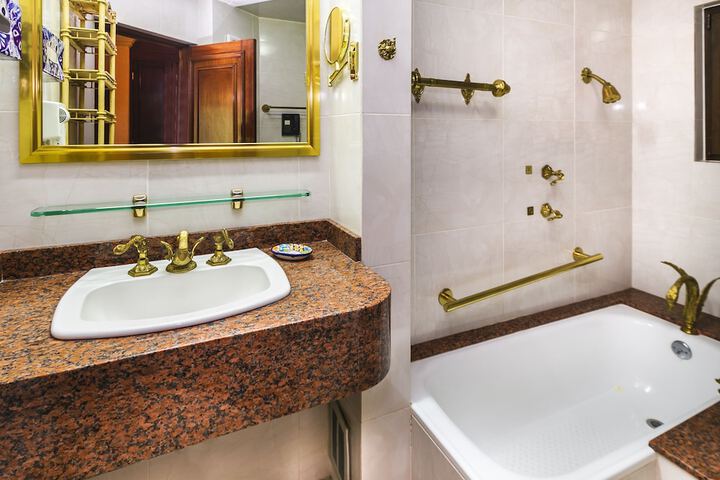Bathroom Interior Photo