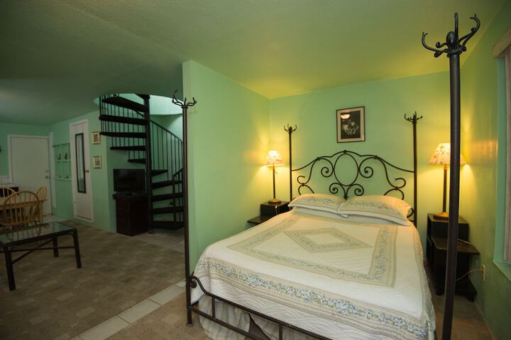 Room 10 of 60