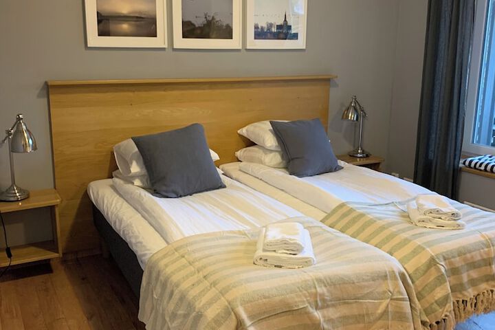 Room 17 of 49