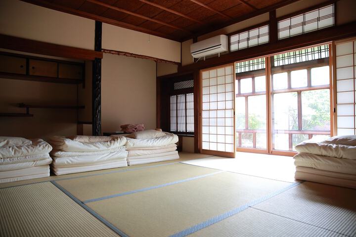 Room 11 of 54