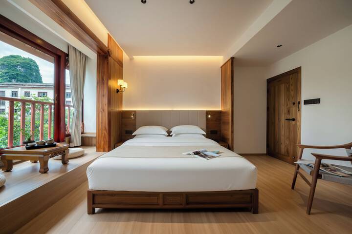 Room 36 of 89