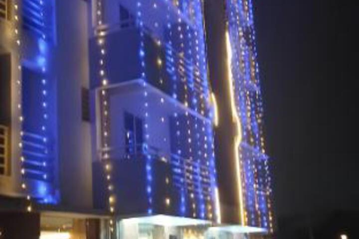 Hotel Girija Sunrise Near Baba Dham Temple