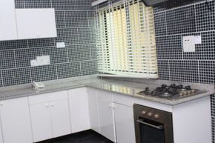 Room 20 of 33