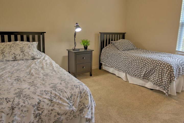 Room 5 of 12