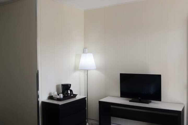 Room 7 of 10