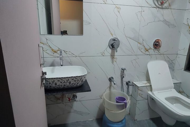 Room 16 of 20