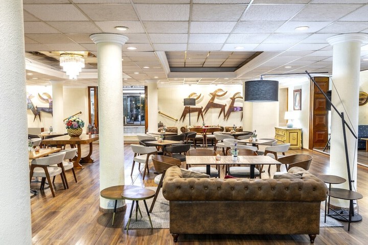Lobby Photos