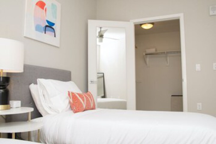 Room 143 of 188
