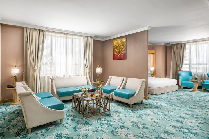 Room 4 of 44