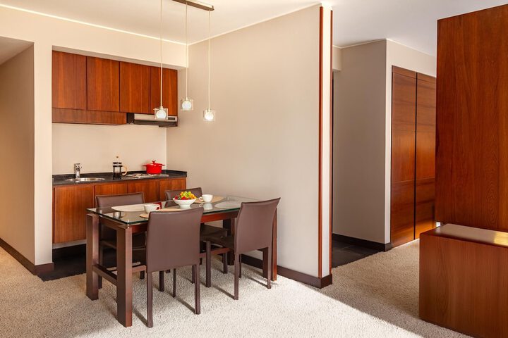 Room 18 of 36