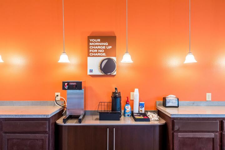 Breakfast/Coffee Service 38 of 41