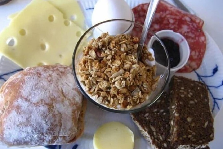 Breakfast/Coffee Service 52 of 55