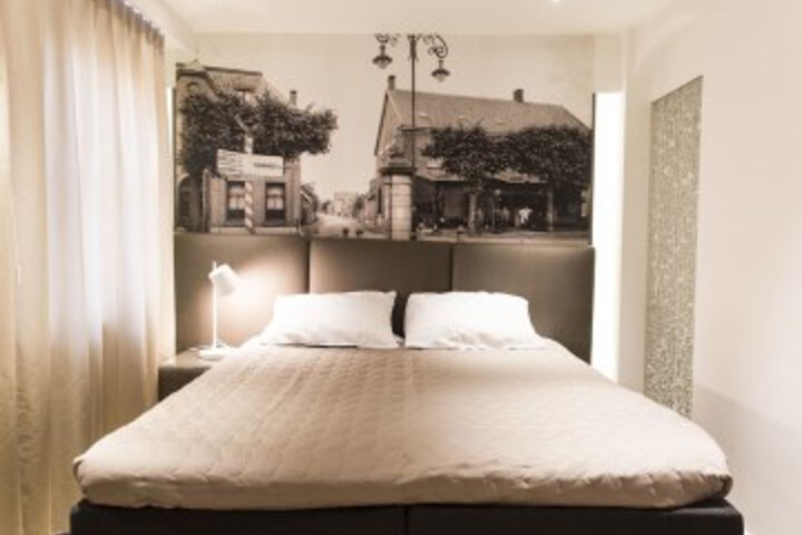 Room 6 of 46