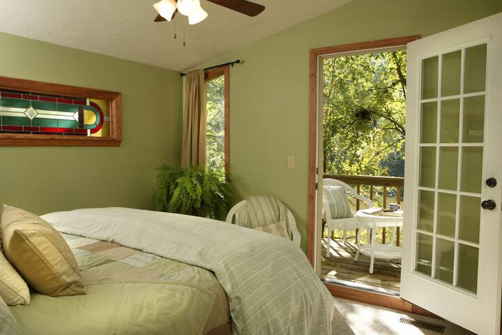 Room 7 of 39
