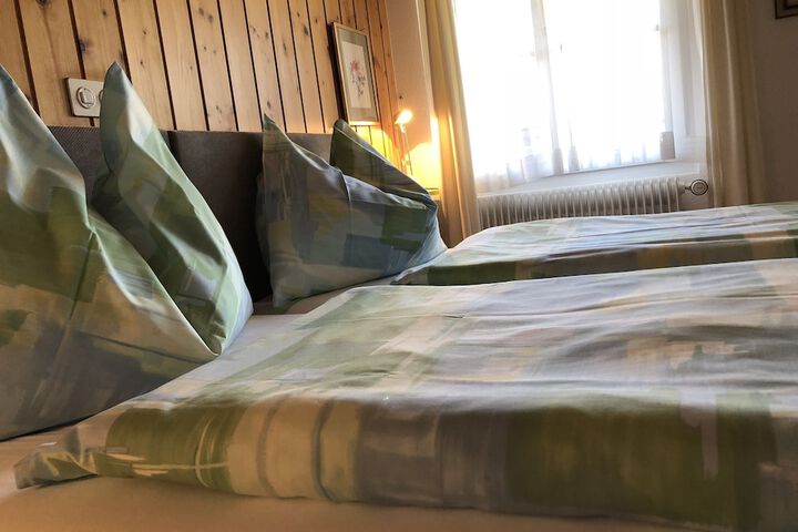 Room 3 of 21