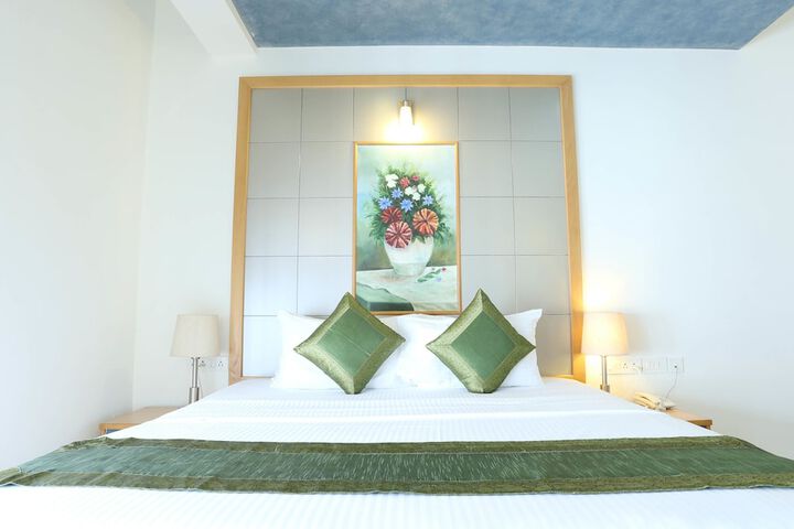 Room 11 of 47