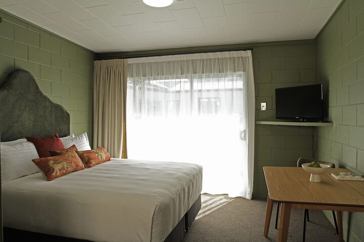 Room 11 of 53