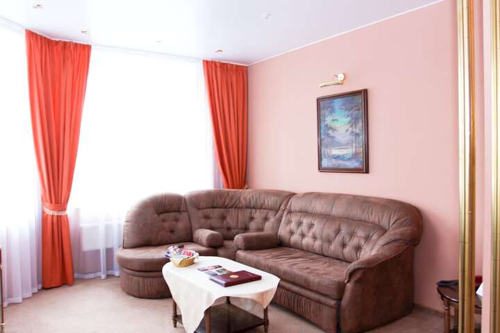 Room 14 of 60