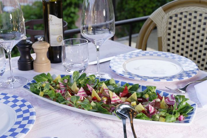 Dining 174 of 258