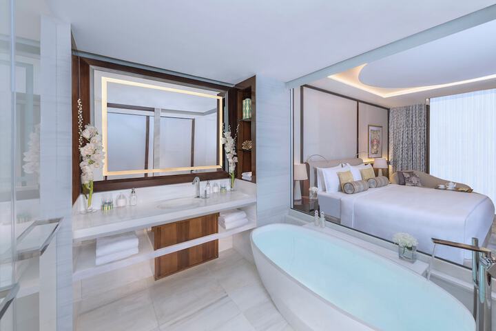 Room 47 of 168