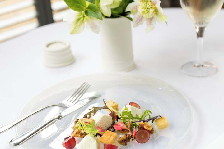 Dining 70 of 83