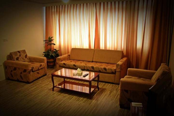 Room 14 of 28