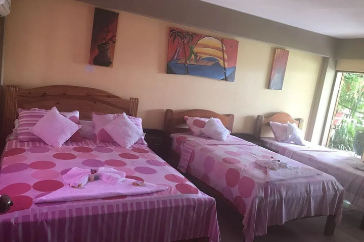 Room 5 of 17