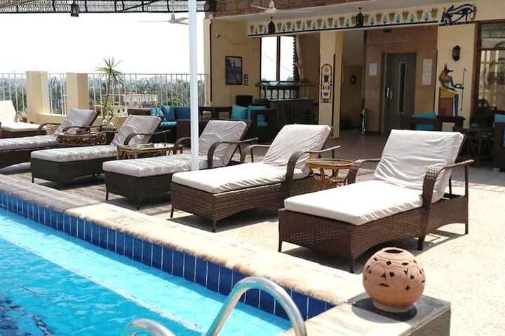 Pool 95 of 164