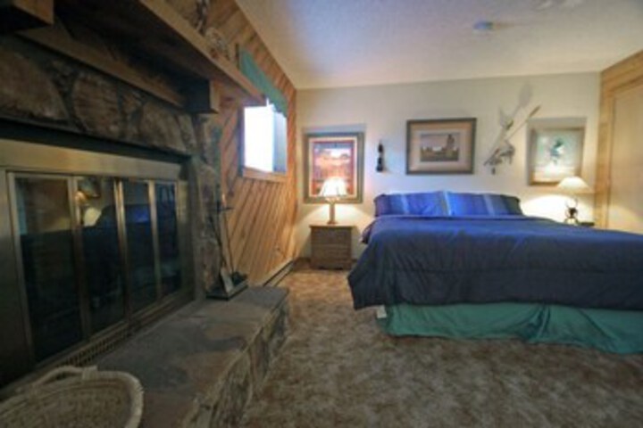 Room 37 of 40