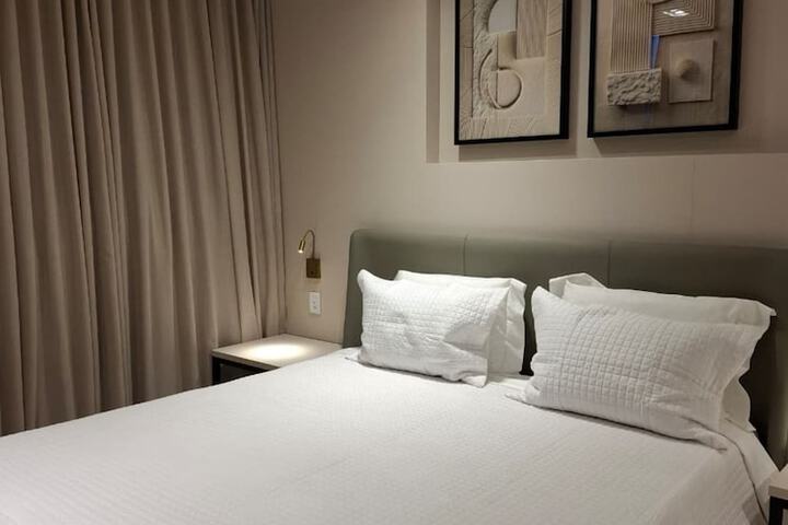 Room 33 of 87