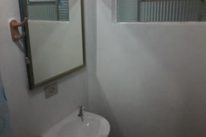 Room 2 of 53