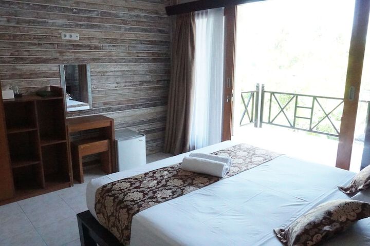 Room 14 of 53