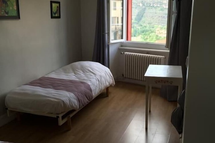 Room 8 of 15