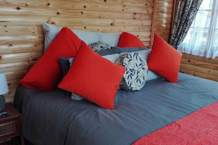 Room 2 of 78
